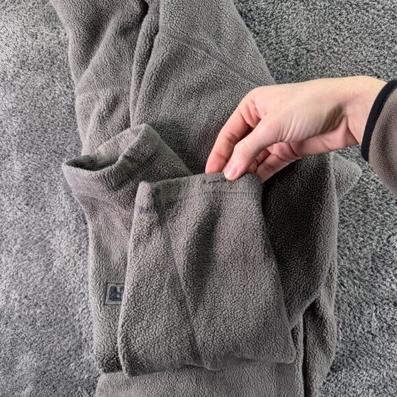 Patagonia Men’s Medium Gray Full Zip Double Pocket Jacket Fleece Hiking Adult - Picture 16 of 16